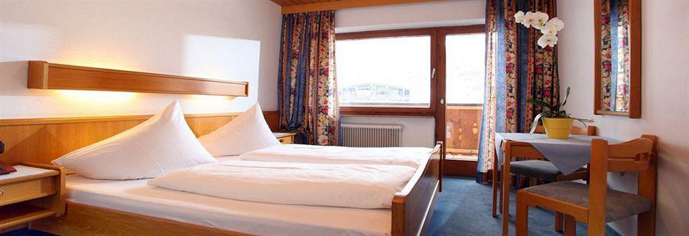 קירשברג אין טירול Hotel Taxacher מראה חיצוני תמונה